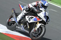 Endurance: infortunio al braccio sinistro per Sebastien Gimbert