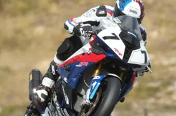 FSBK: prima doppietta stagionale per Gimbert e BMW Motorrad France