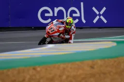 Moto3 Le Mans: Trionfo di Sergio García, primo podio per Salac e Rossi