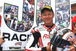 BSB: le 50 vittorie di Shane Byrne nel British Superbike