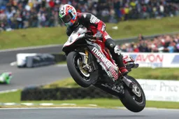 BSB 25: 2003, il primo titolo di Shane Byrne