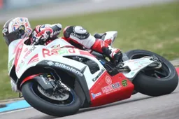 BSB Knockhill Prove 2: Shane Byrne leader, tante cadute