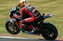 BSB Brands Hatch Gara 1: Byrne vince una corsa pazzesca