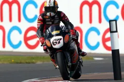 BSB Croft Gara 2: Shane Byrne vince e torna leader