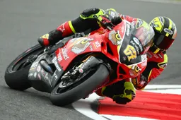 BSB Snetterton Prove 2 Shane Byrne da record