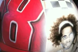 Consegnato a Paolo Simoncelli il casco aerografato dedicato al Sic