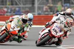 Superbike: gli highlights delle due gare di Silverstone