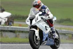 North West 200: Simon Andrews correrà anche tra le SuperTwins