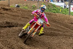 Motocross MX2 Ernée: de Wolf KO, Längenfelder leader
