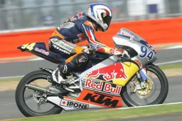 Red Bull Rookies Cup: Simon Danilo torna a casa per la riabilitazione