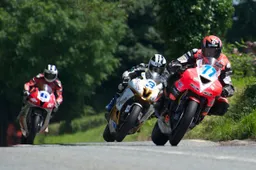 Skerries 100: sabato la 68esima edizione, confronto tra Michael e William Dunlop