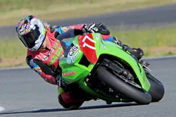 ASBK: Sophie Lovett sotto contratto Kawasaki Australia