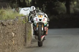Southern 100: nelle prove di martedì vola Guy Martin, tra le 600 Michael Dunlop