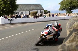 Southern 100: prime prove con Michael Dunlop e Dean Harrison protagonisti