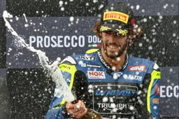 Supersport Most: Stefano Manzi "Ho riportato la Triumph sul podio!"