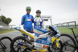 CIV: Nepa insieme al CT Scotti a Vallelunga, le moto incontrano il ciclismo