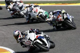 Superstock 1000: l'elenco iscritti della stagione 2011