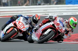 Superstock 1000: sintesi del weekend di gare a Silverstone