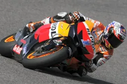 MotoGP Barcellona Prove Libere 1: Stoner davanti a Pedrosa