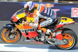 MotoGP: sospetta frattura della caviglia per Casey Stoner
