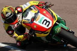 BSB: Stuart Easton firma con MSS Colchester Kawasaki