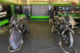 Superbike, test Portimao "La Kawasaki va più forte sul dritto"