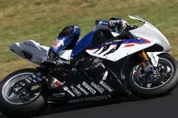 Superbike: conclusi i test BMW a Phillip Island