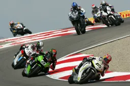 Superbike: a Miller ancora senza i campionati americani