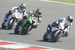 Superbike: a Portimao Biaggi, Melandri e Sykes all'attacco