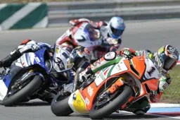 Superbike: tutto pronto a Silverstone per il nono round 2011