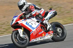 Superbike: via ai primi test della stagione 2012 a Phillip Island