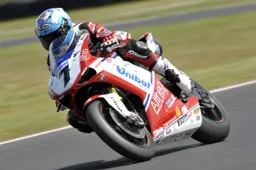 Superbike: test a Phillip Island, tutti inseguono Checa