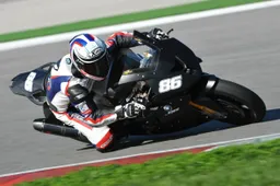 Superbike: senza test per 50 giorni, si riprende nel 2012
