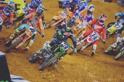Supercross: preparate il caffè per la sfida di Arlington