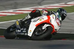 Superstock 1000: Supersonic passa al mondiale con Magnoni