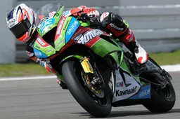 Supersport: buon debutto per Broc Parkes con la Kawasaki