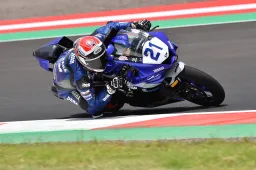 Supersport, prove Mandalika: Krummenacher al comando, poi Aegerter