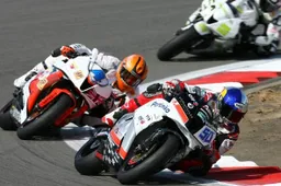 Supersport: a Imola il duello mondiale tra Sofuoglu e Laverty