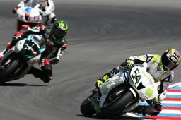 Supersport: duello Sofuoglu Vs Laverty al Nurburgring