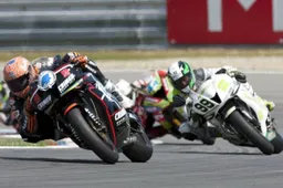 Supersport: la corsa al titolo mondiale riparte da Silverstone