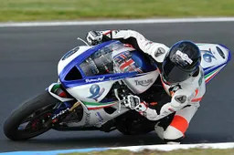 Supersport: buon esordio con Triumph per il Suriano Racing