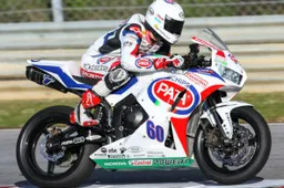 Supersport: primo confronto 2014 in pista a Portimao