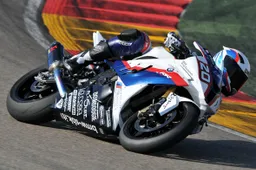 Superstock 1000: BMW Motorrad Italia al Motorland Aragon