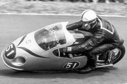 Storie di Moto: Tanti ci provano ma John Surtees è stato iridato anche in F1