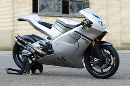 Tourist Trophy: la Suter MMX 500 al via del TT 2016!