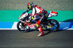 Moto3, Jerez: Tatsuki Suzuki, pole e record assoluto