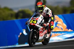 Moto3, Jerez2: Suzuki come il Sic, dalla pole alla vittoria. 3° Vietti