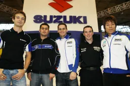 BSB: i piloti Crescent Suzuki al Salone di Birmingham