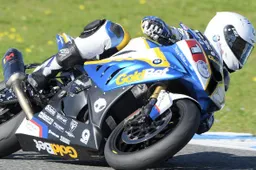 Superstock 1000: "doppio programma" per tanti piloti