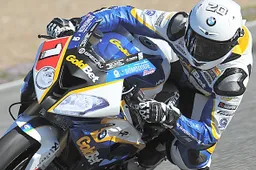 Superstock 1000 Aragon Prove 1: subito Barrier al top